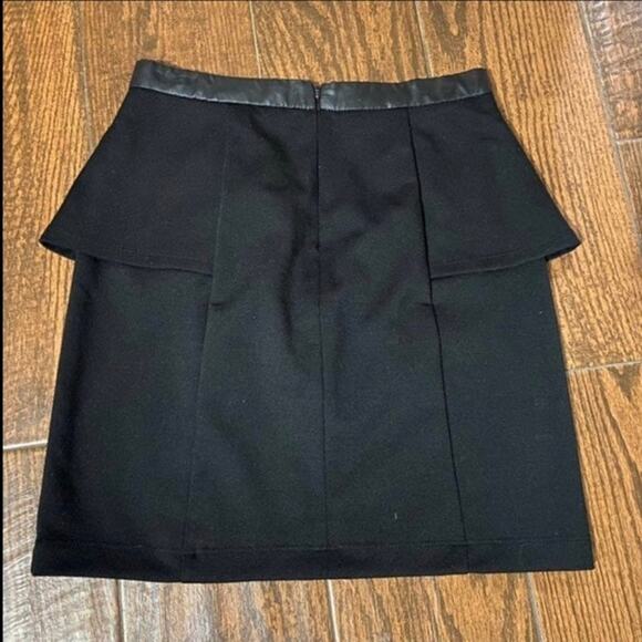 Black Pencil Skirt - Picture 2 of 3